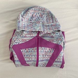 ivivva zip up hoodie💟